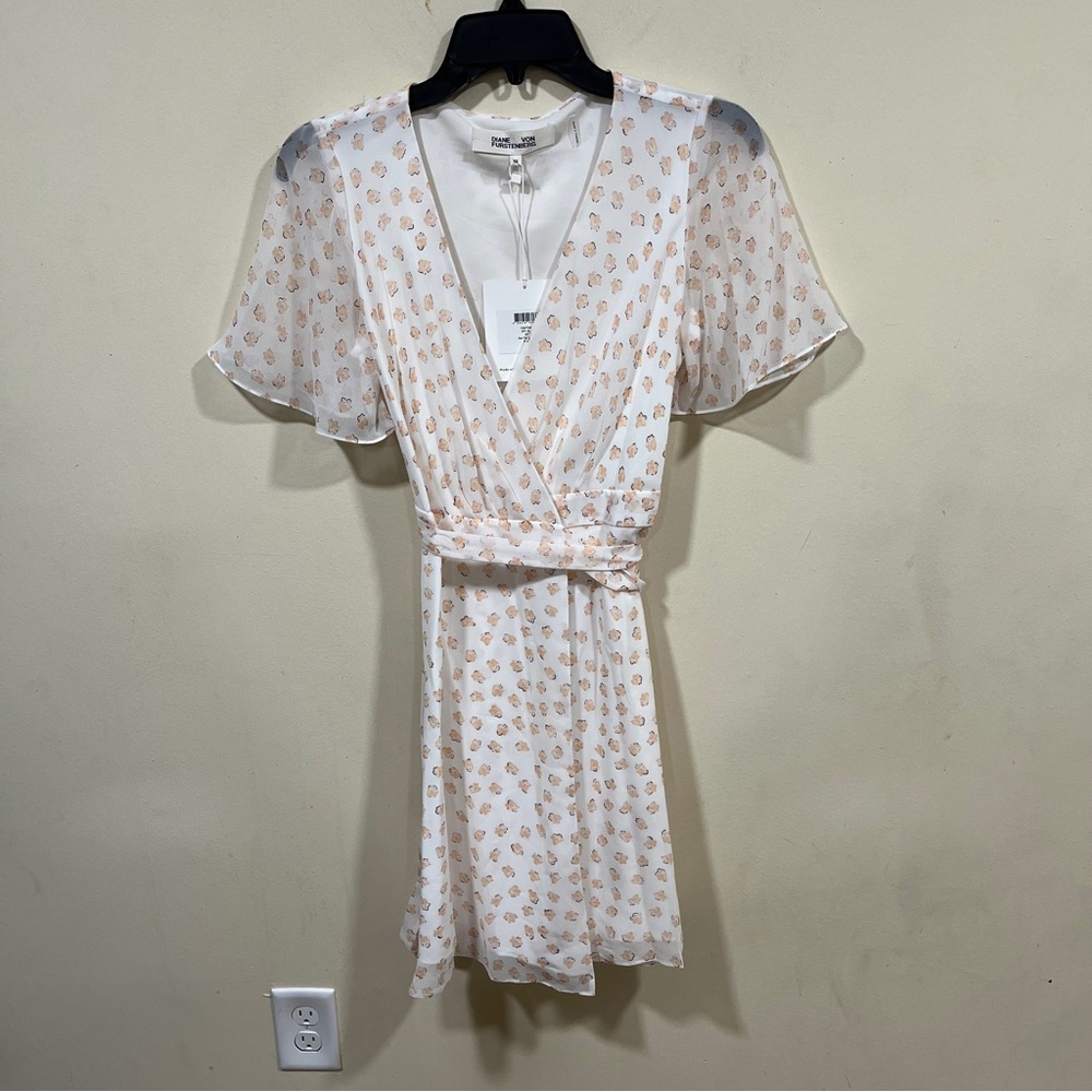 NWT Diane von Furstenberg Kathy dress in the Dot Flower Ivory print, size XS